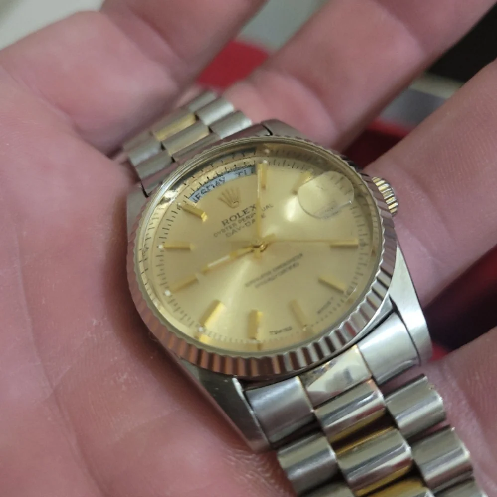 Day date - Picture 2 of 6